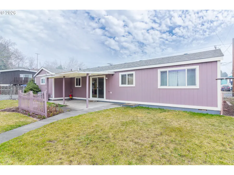 165 Willow Dr, Stanfield, OR 97875 - #2