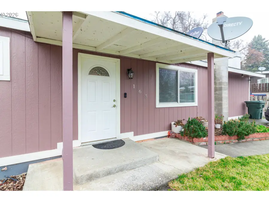 165 Willow Dr, Stanfield, OR 97875 - #3