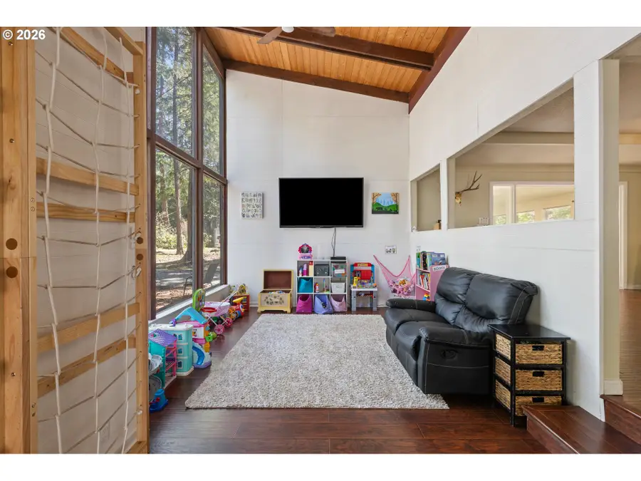 1293 Starveout Creek Rd, Azalea, OR 97410 - #3