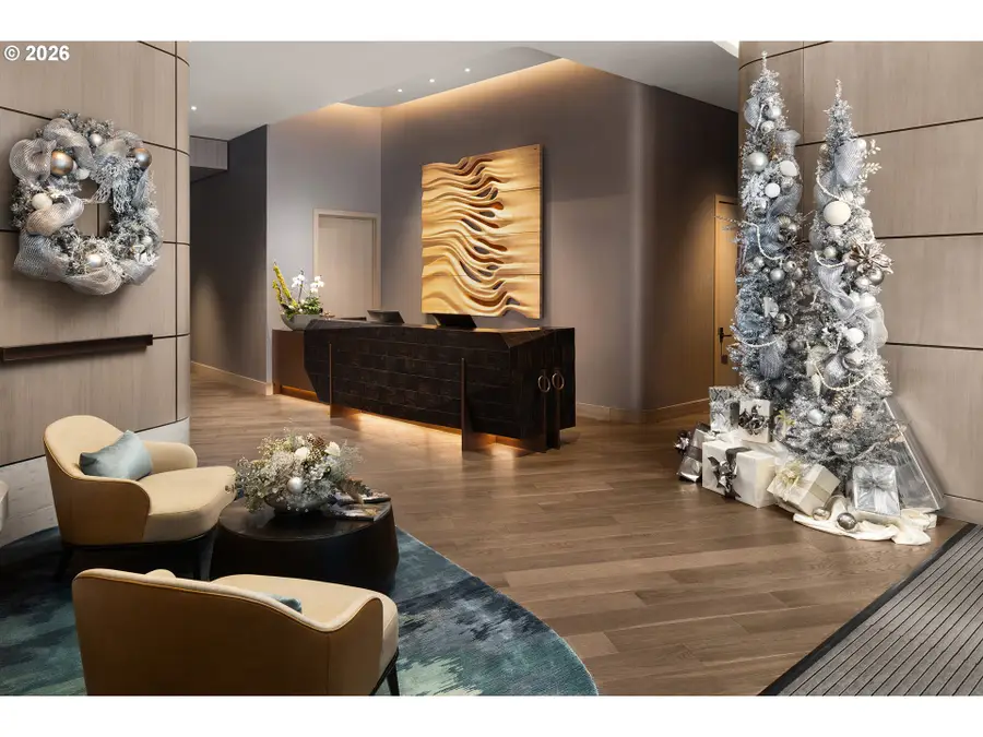 550 SW 10th Ave #2405, Portland, OR 97205 - #3