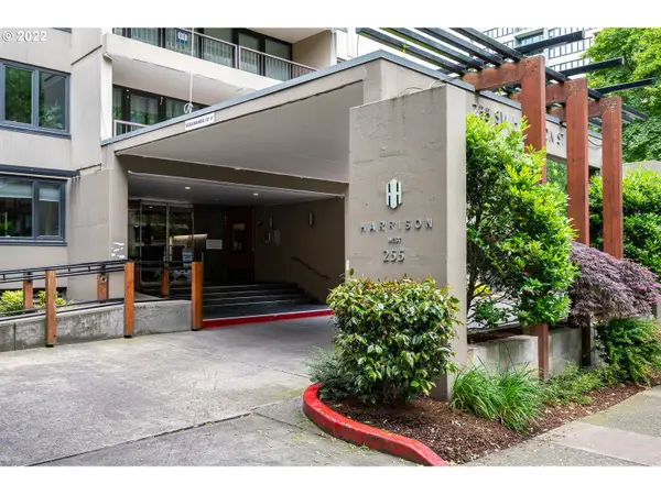 255 SW Harrison St #18G, Portland, OR 97201