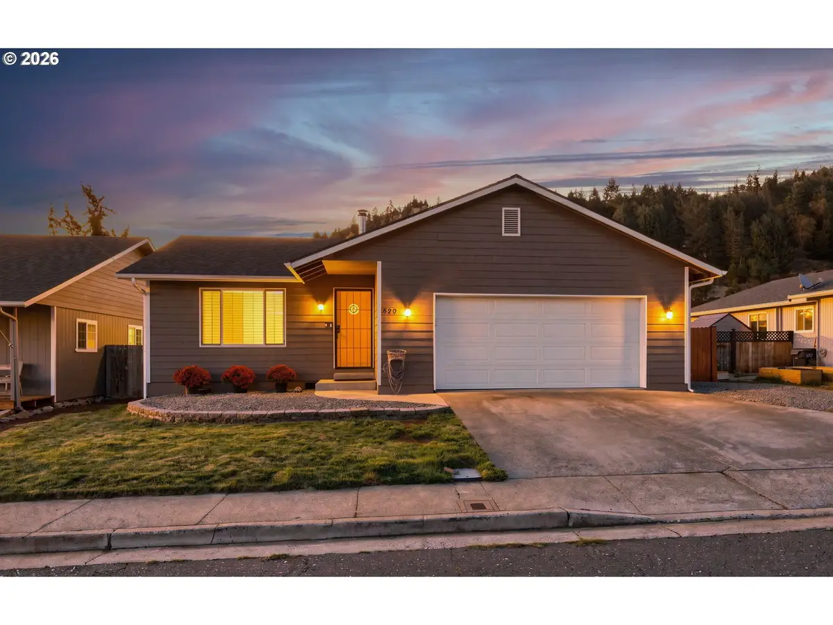 450 Moreland Ave, Drain, OR 97435 - #1