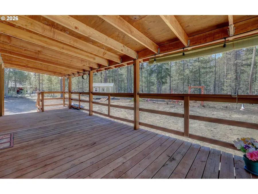 52315 Lechner Ln, Sisters Millican, OR 97739 - #3