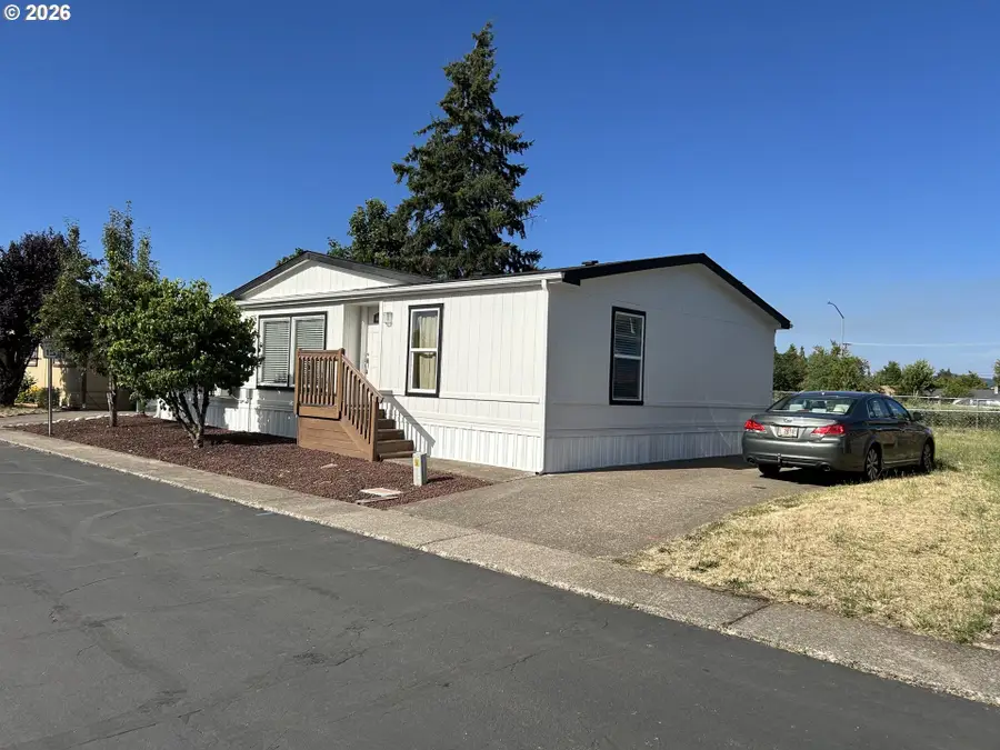5660 Daisy St #11, Springfield, OR 97478 - #2