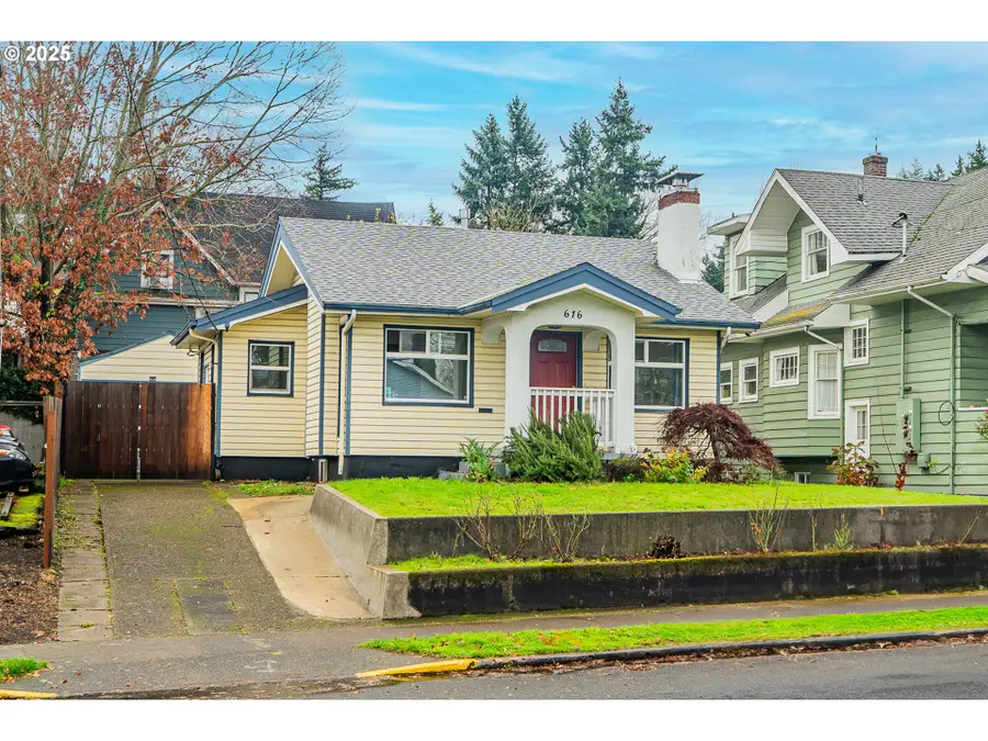 616 SE 60th Ave, Portland, OR 97215 - Image #2