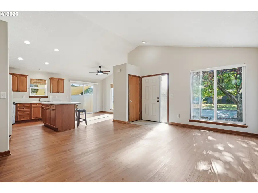 3944 SE 103rd Ave, Portland, OR 97266 - #3