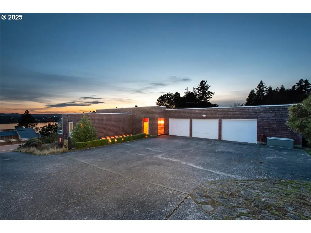 6320 E Evergreen Blvd, Vancouver, WA 98661 - #1