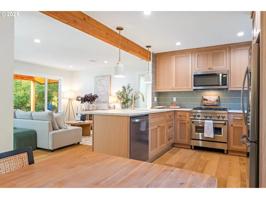 646 SE Oak St, White Salmon, WA 98672 - #3