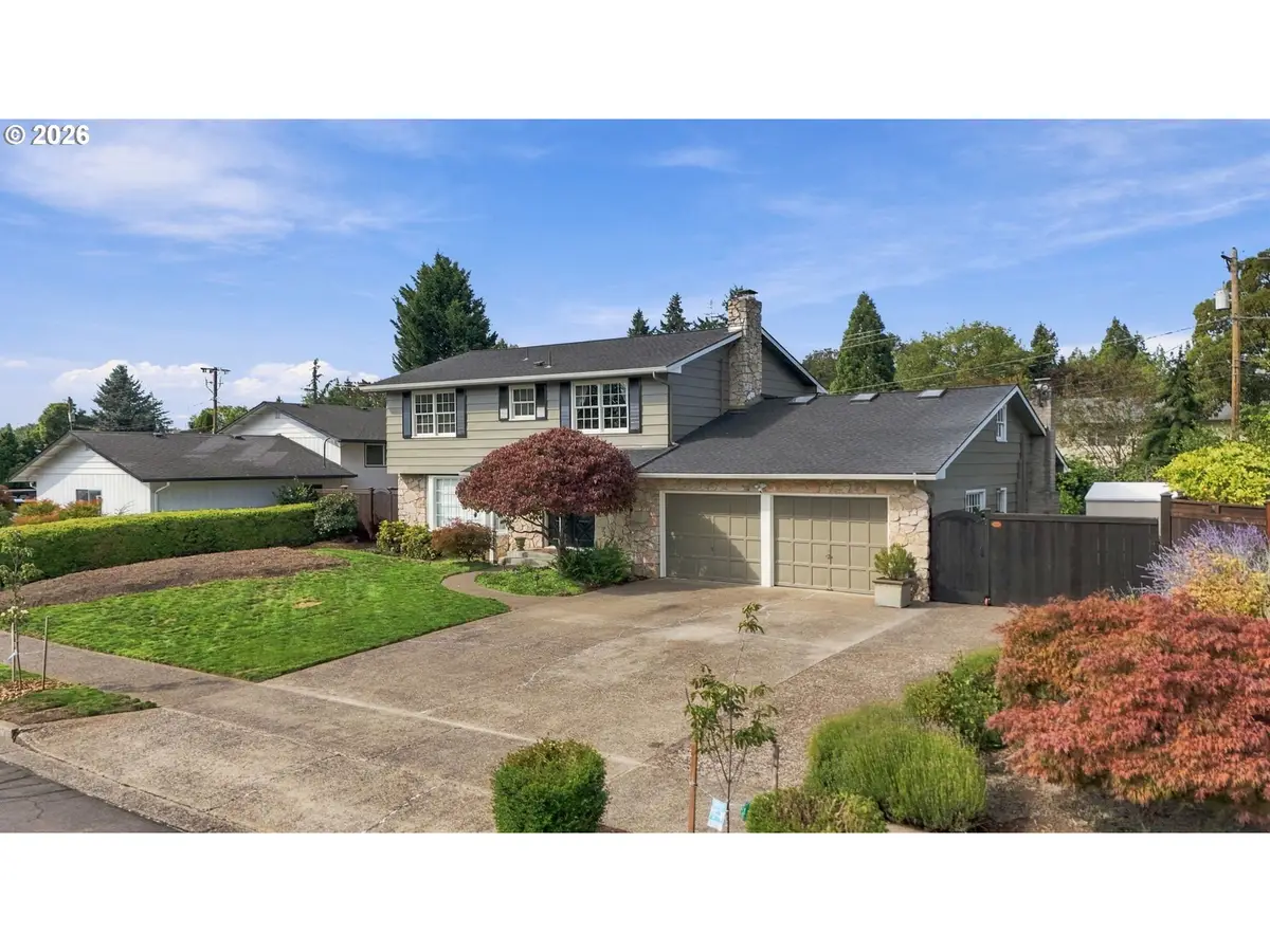 1375 Flintridge Ave, Eugene, OR 97401 - #1