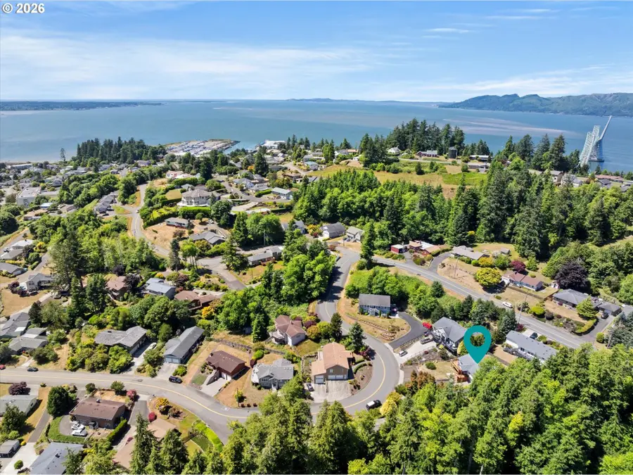 1258 Sonora Ave, Astoria, OR 97103 - #3