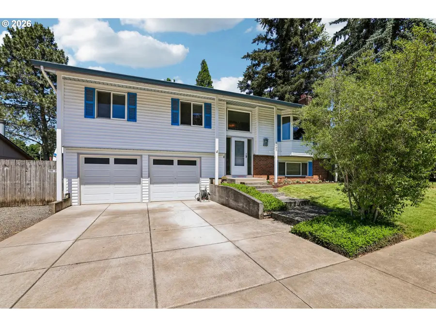 1485 SE 11th St, Gresham, OR 97080 - #2