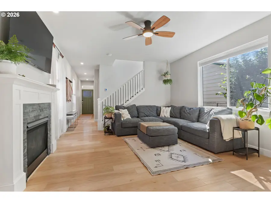 8971 N Drummond Ave, Portland, OR 97217 - #2