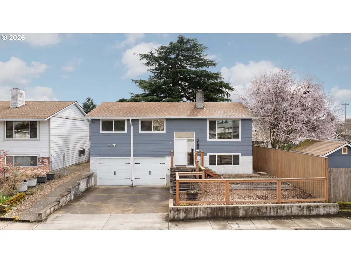 9216 SE Market St, Portland, OR 97216 - #1