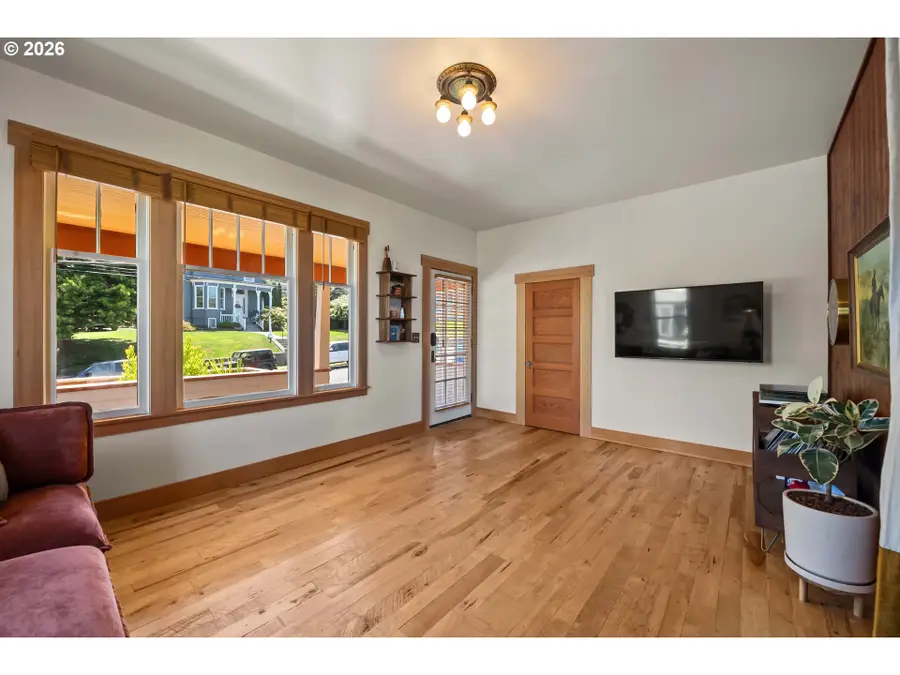 1692 Franklin Ave, Astoria, OR 97103 - #3