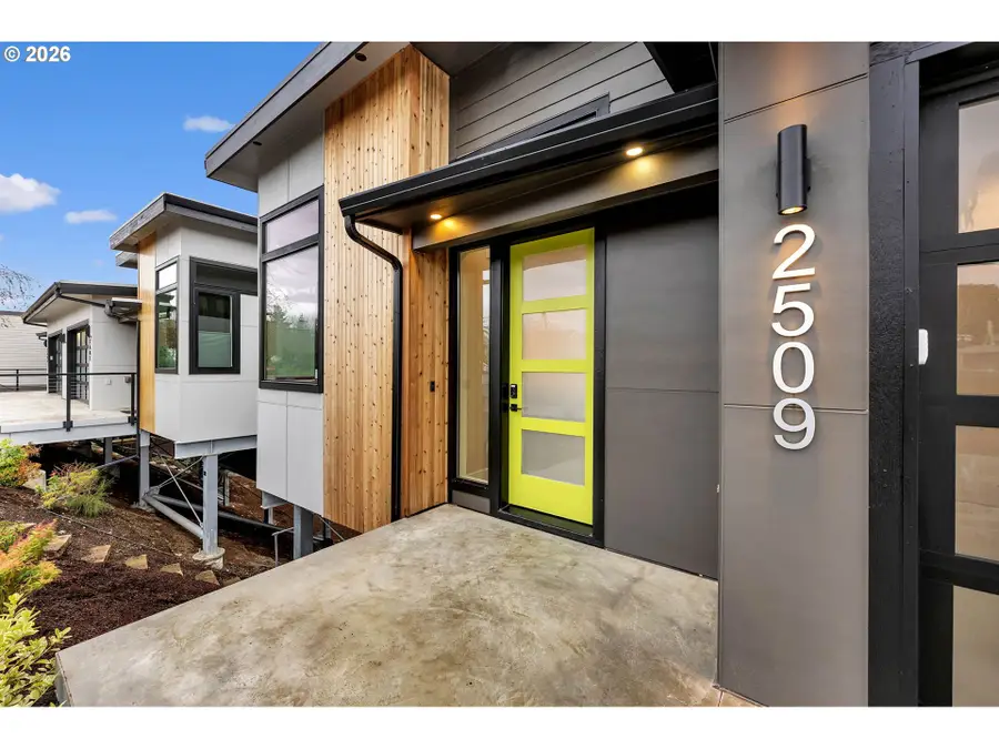 2509 E 6th St, Vancouver, WA 98661 - Image #2