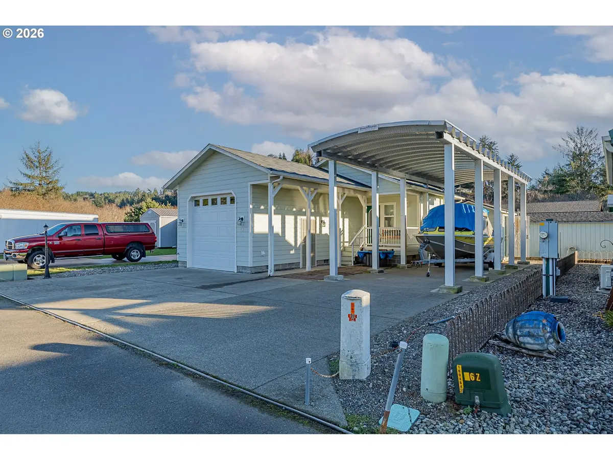 18 Pine Ln, Lakeside, OR 97449 - Image #1