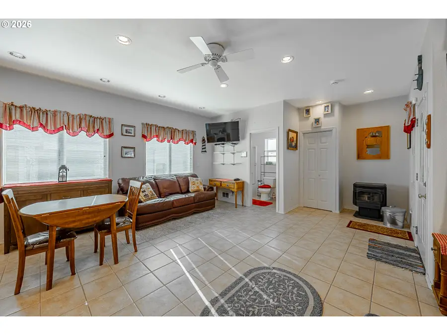 18 Pine Ln, Lakeside, OR 97449 - Image #3