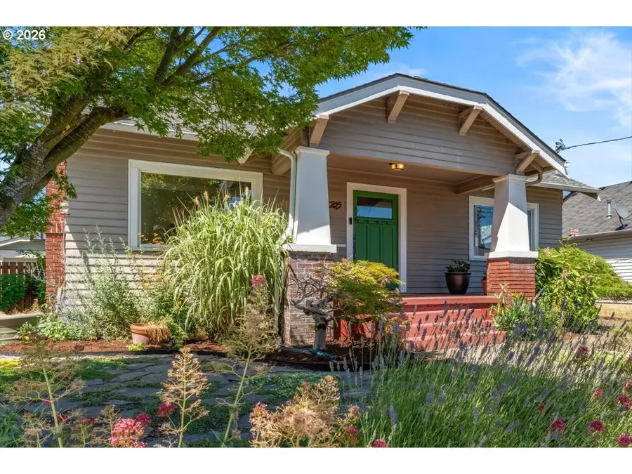 1705 N Terry St, Portland, OR 97217 - #2