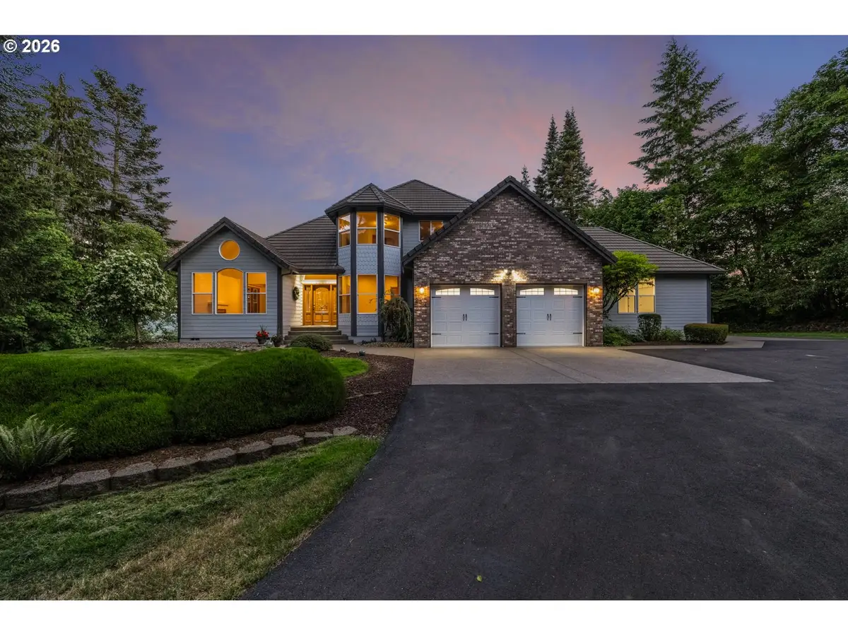 233 Eagle Crest Dr, Longview, WA 98632 - #1