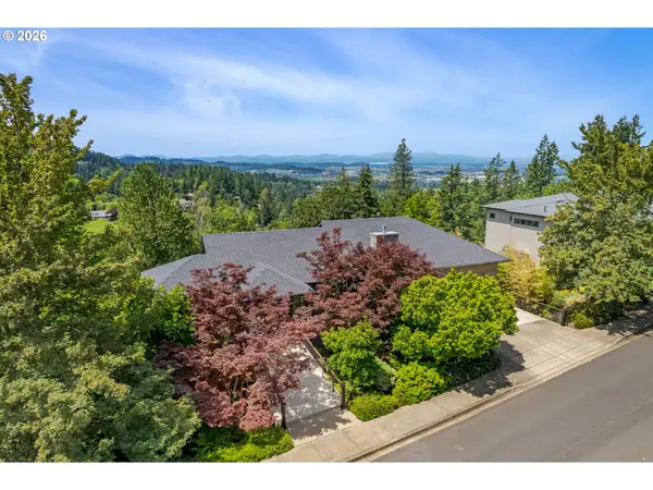 2749 Suncrest Ave, Eugene, OR 97405
