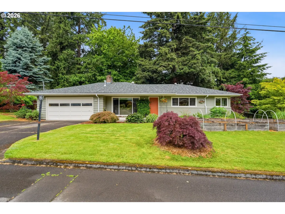 7645 SW 84th Ave, Portland, OR 97223 - #1