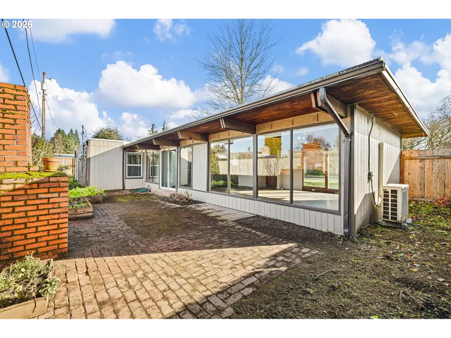 3025 Bailey Ln, Eugene, OR 97401 - #3