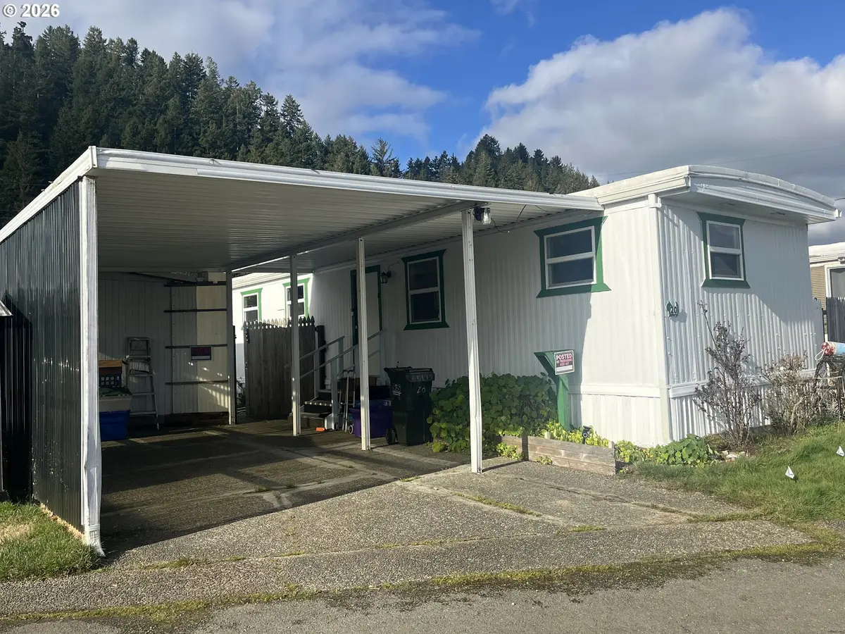 1413 Hawthorne Ave, Reedsport, OR 97467 - #1