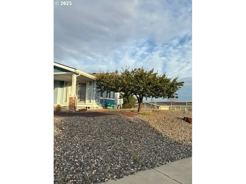 3127 SW River View Dr, Pendleton, OR 97801 - Image #3