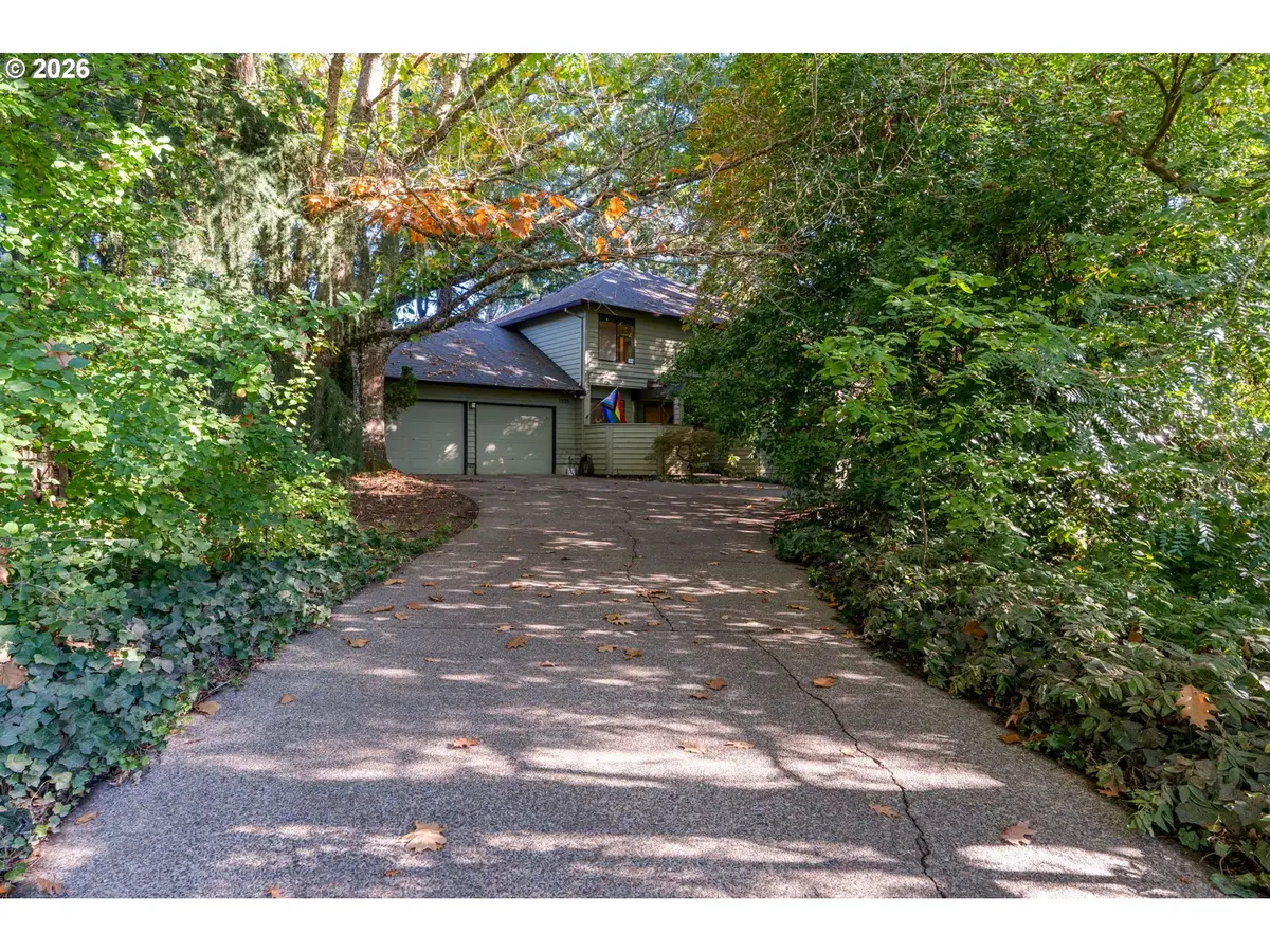 1355 SW Russ Ln, McMinnville, OR 97128 - #1