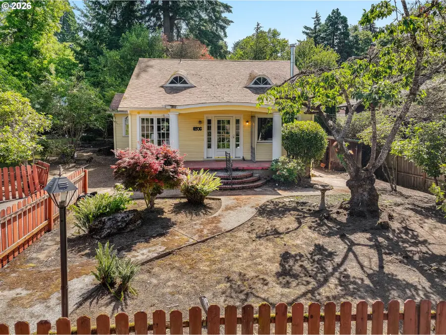 8936 SW 8th Ave, Portland, OR 97219 - #3
