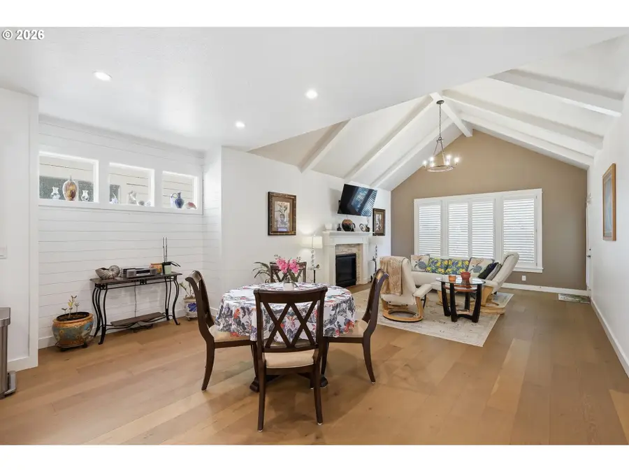 3921 Heather Grove Ln, Eugene, OR 97408 - #3