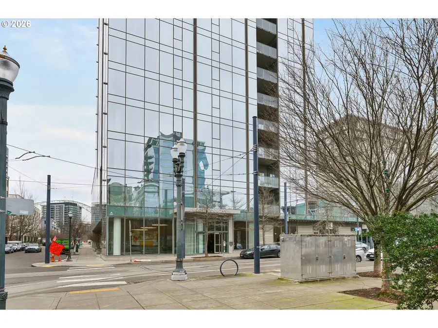 1075 NW Northrup St #1216, Portland, OR 97209 - #2