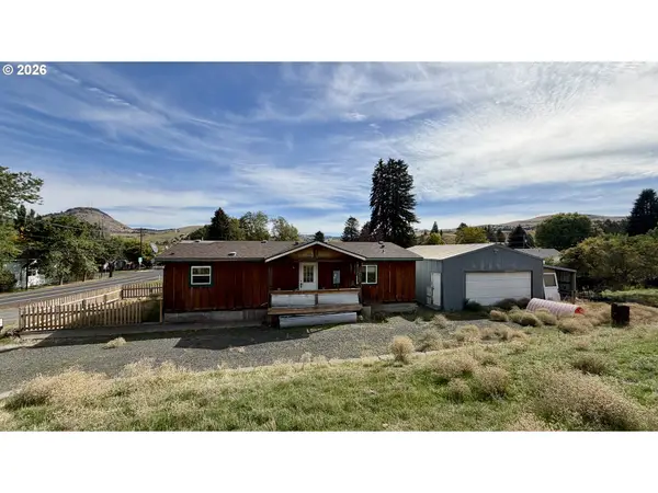 445 7th St, Fossil, OR 97830