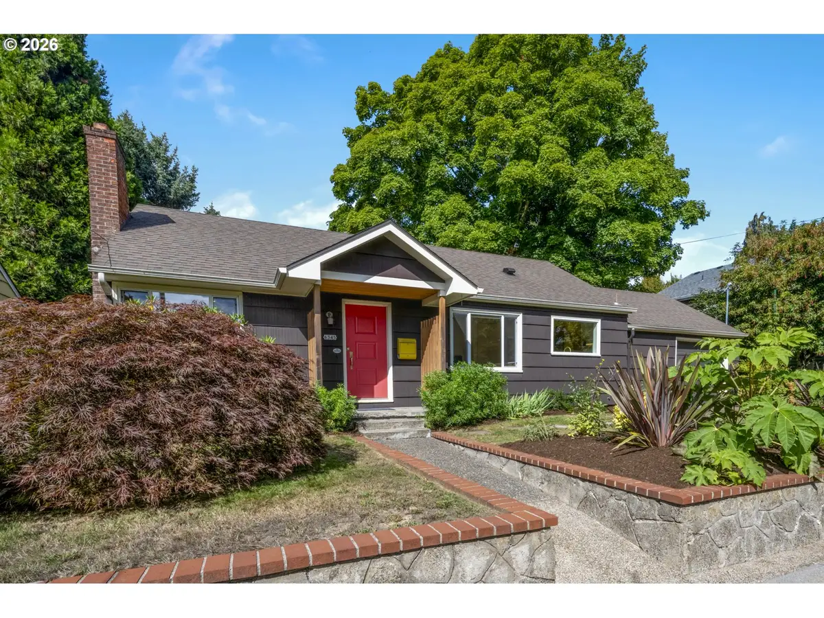 6345 NE 35th Pl, Portland, OR 97211 - #1