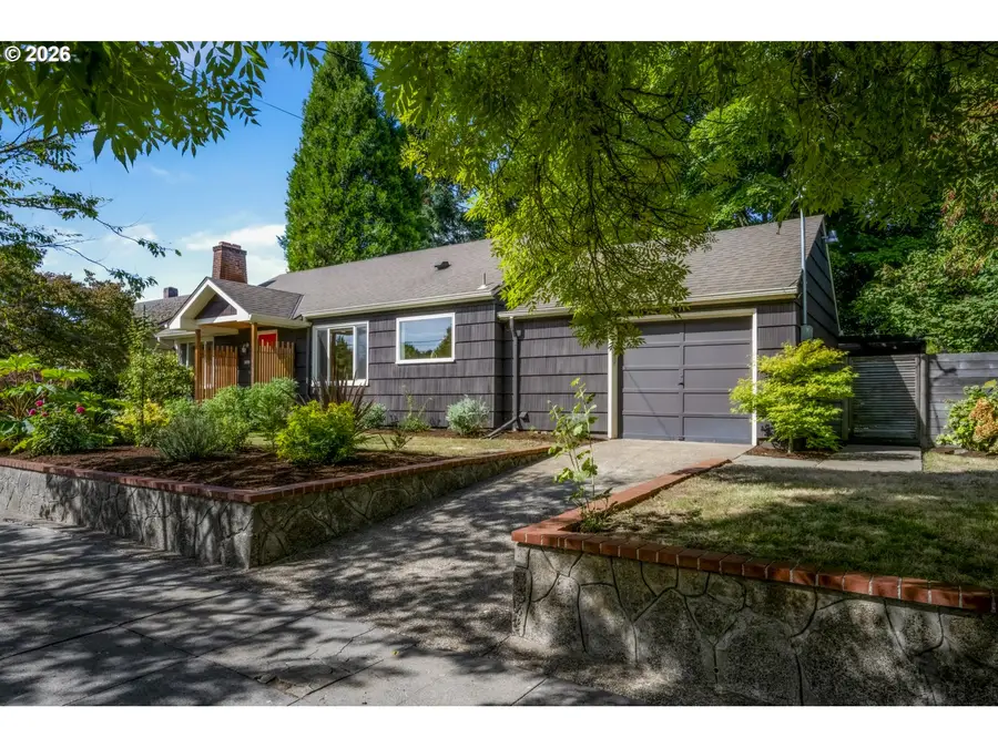 6345 NE 35th Pl, Portland, OR 97211 - #2