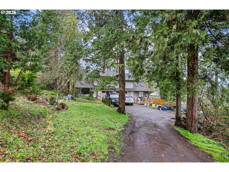 616 S 71st St, Springfield, OR 97478 - #2