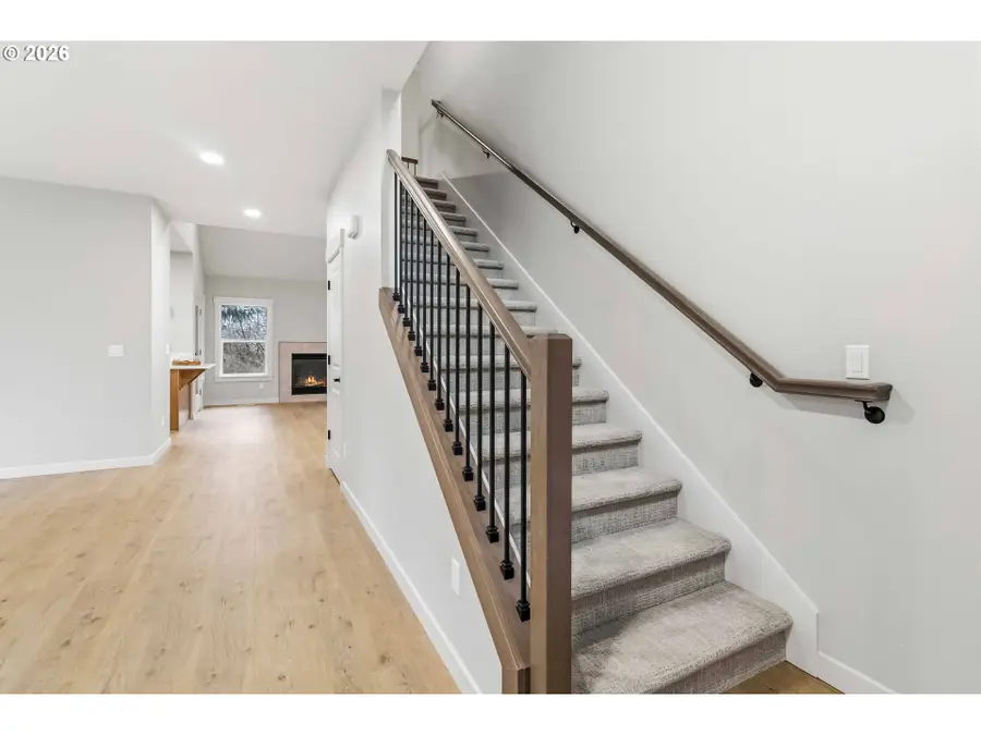 198 Salmonberry Ln, Longview, WA 98632 - Image #2