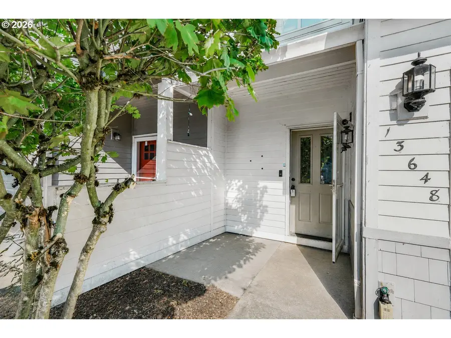 13648 Garden Meadow Dr, Oregon City, OR 97045 - #2
