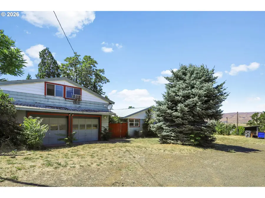 1707 Roberts St, The Dalles, OR 97058 - #3