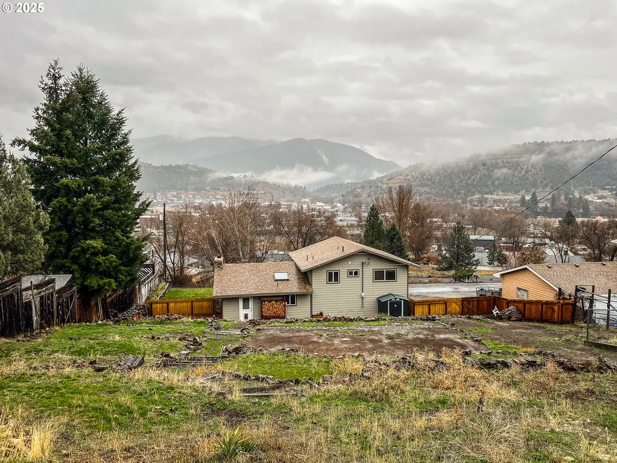 469 NW Charolais Hts, John Day, OR 97845 - Image #1