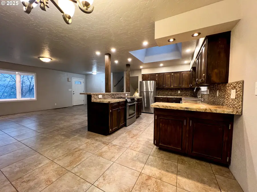 469 NW Charolais Hts, John Day, OR 97845 - Image #3