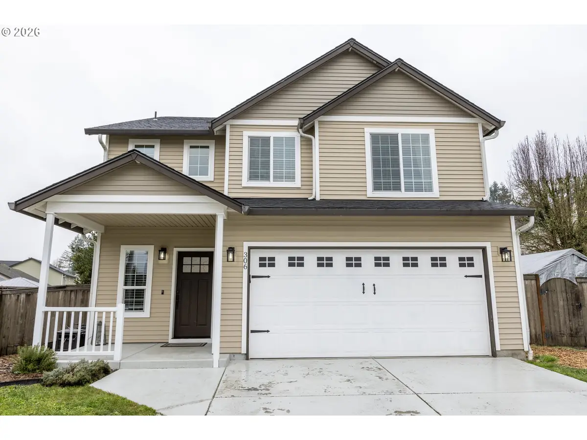 306 E 16th Pl, La Center, WA 98629 - #1