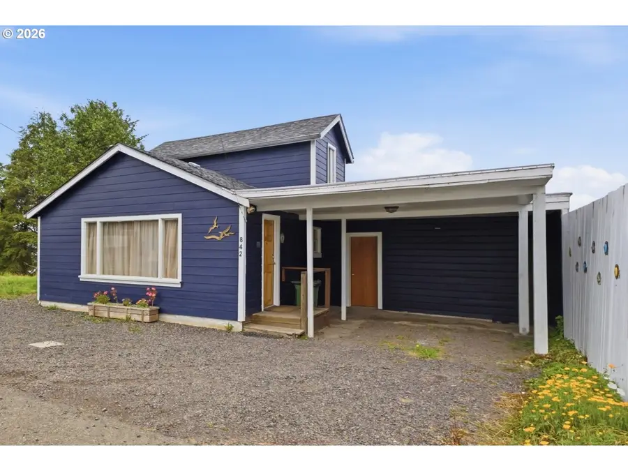 842 S Empire Blvd, Coos Bay, OR 97420 - #2