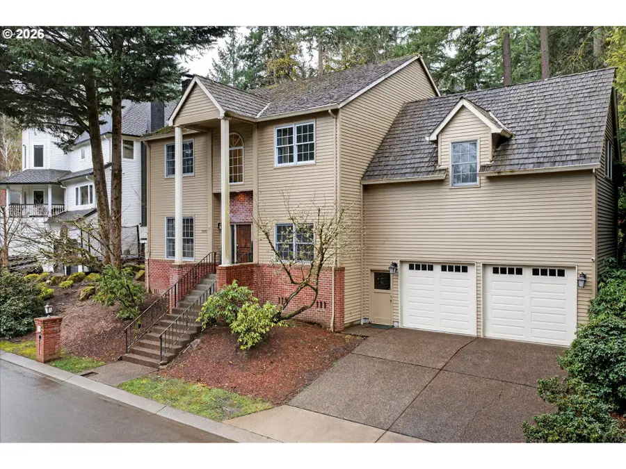 15200 Lily Bay Ct, Lake Oswego, OR 97034 - #2