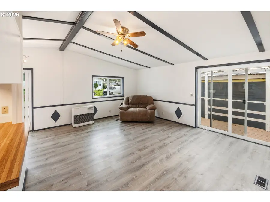 16172 Wedgewood Ln, Brookings, OR 97415 - #3