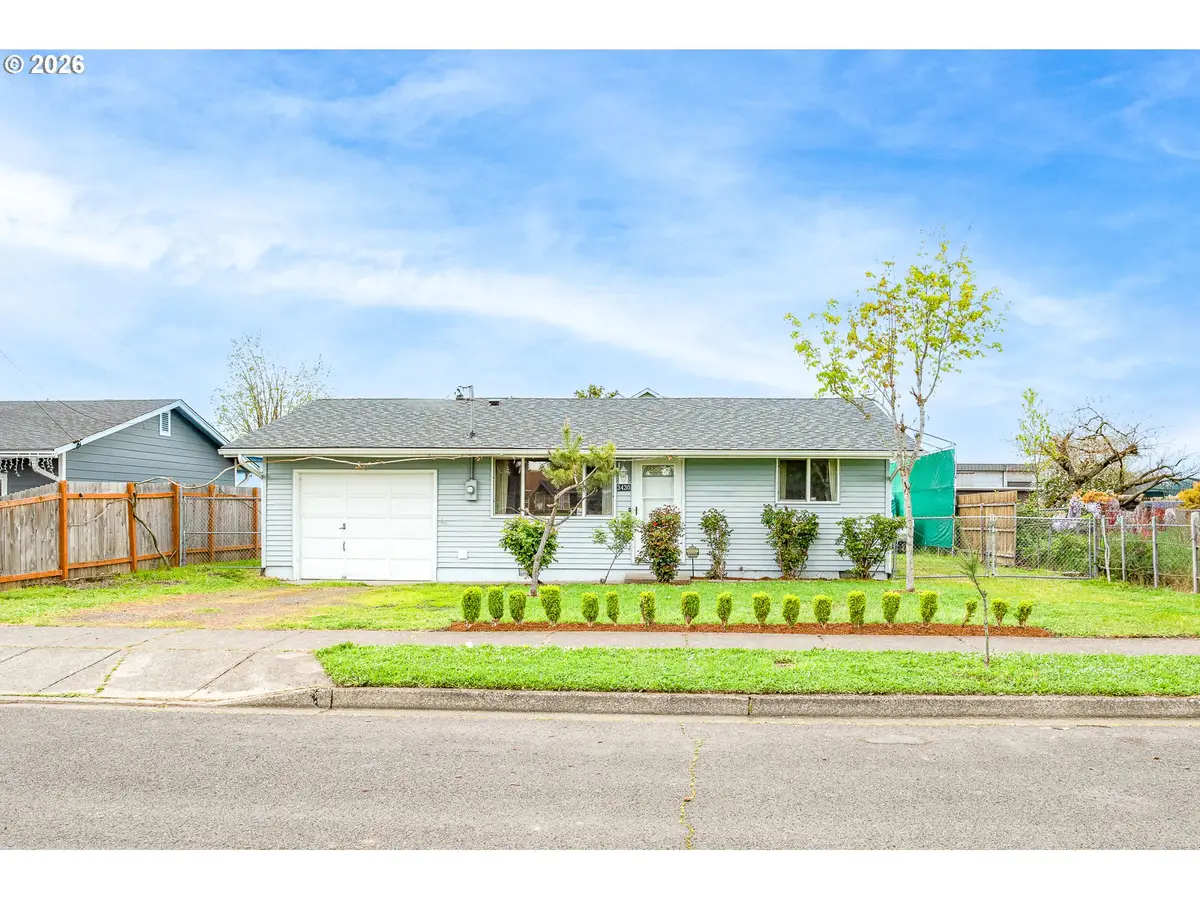 3430 E St, Springfield, OR 97478 - #1