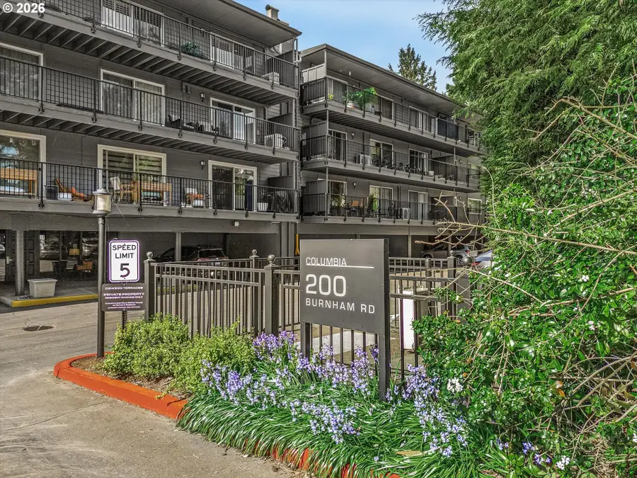 200 SW Burnham Rd #T404, Lake Oswego, OR 97034 - #3