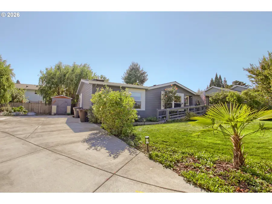 244 NW Hayden Ct, Hillsboro, OR 97124 - #2