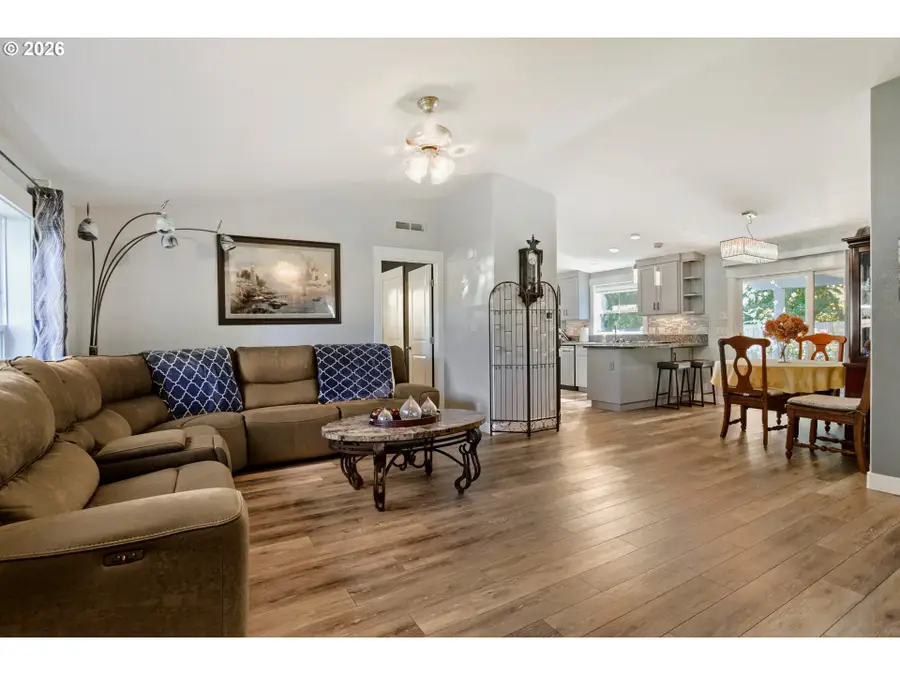 244 NW Hayden Ct, Hillsboro, OR 97124 - #3