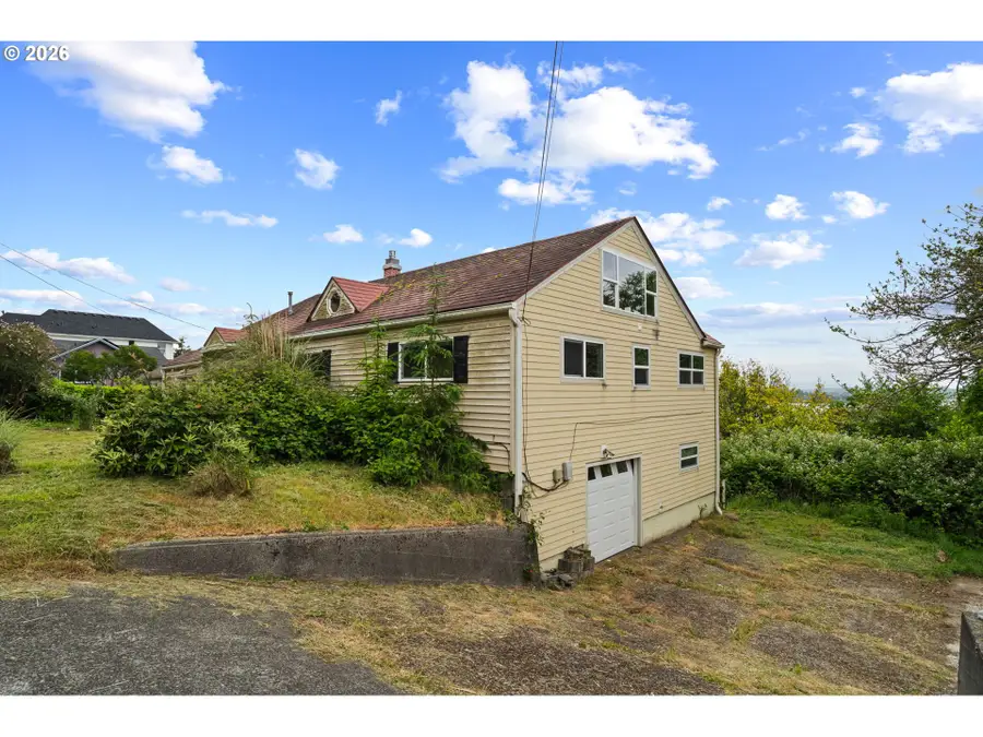 357 W Niagara Ave, Astoria, OR 97103 - #3
